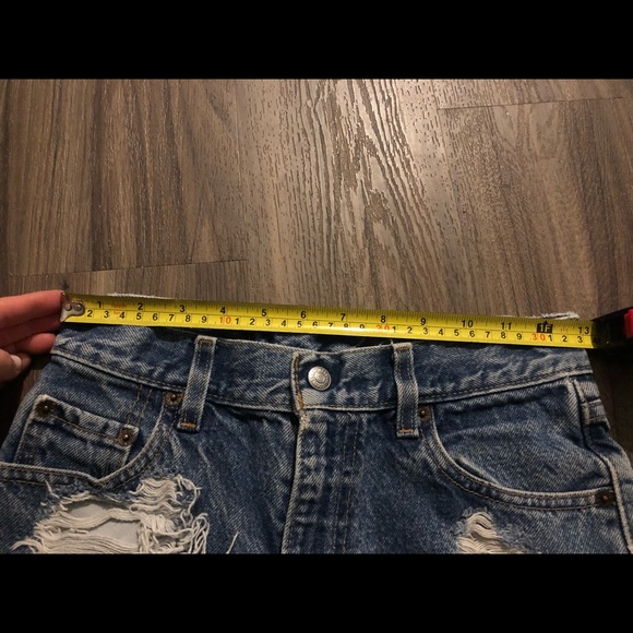 Levi's Shorts - Picture 6 of 6